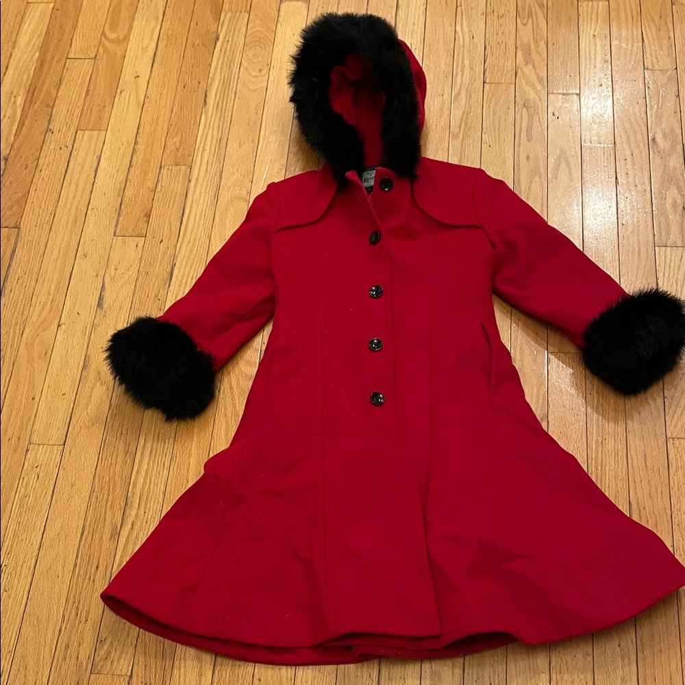 v i n t a g e ::
Red Coat with Black Trim - Picture 1 of 7